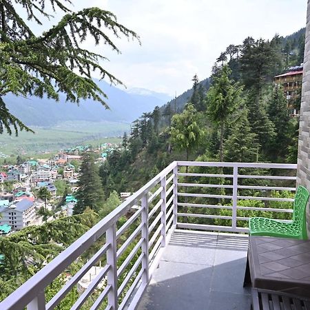Hotel Seven Hills Manali Exteriör bild