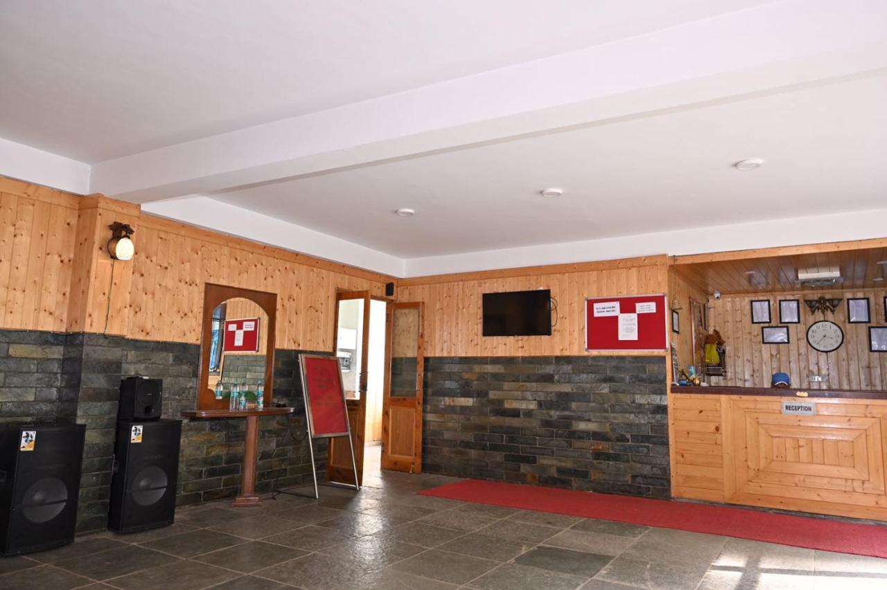 Hotel Seven Hills Manali Exteriör bild