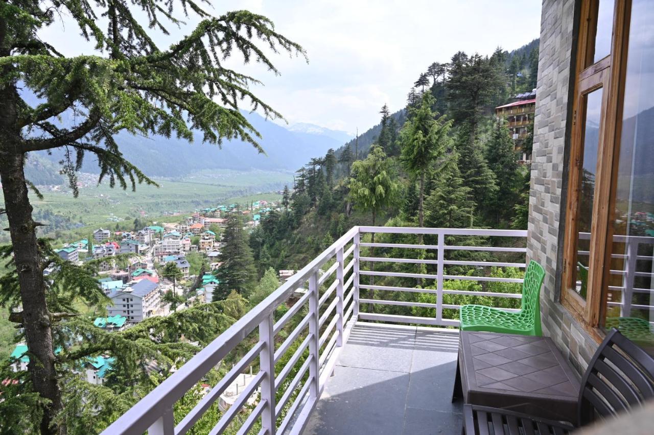 Hotel Seven Hills Manali Exteriör bild