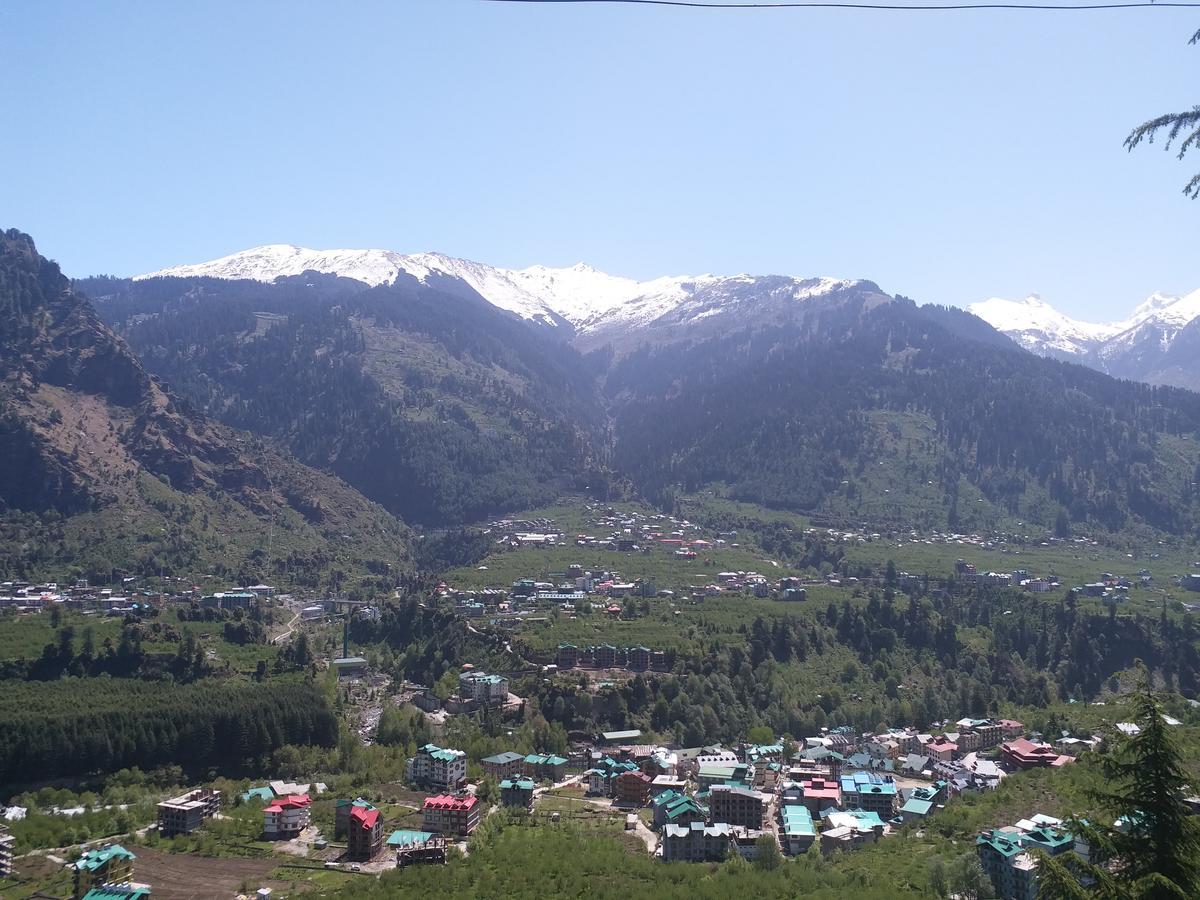 Hotel Seven Hills Manali Exteriör bild